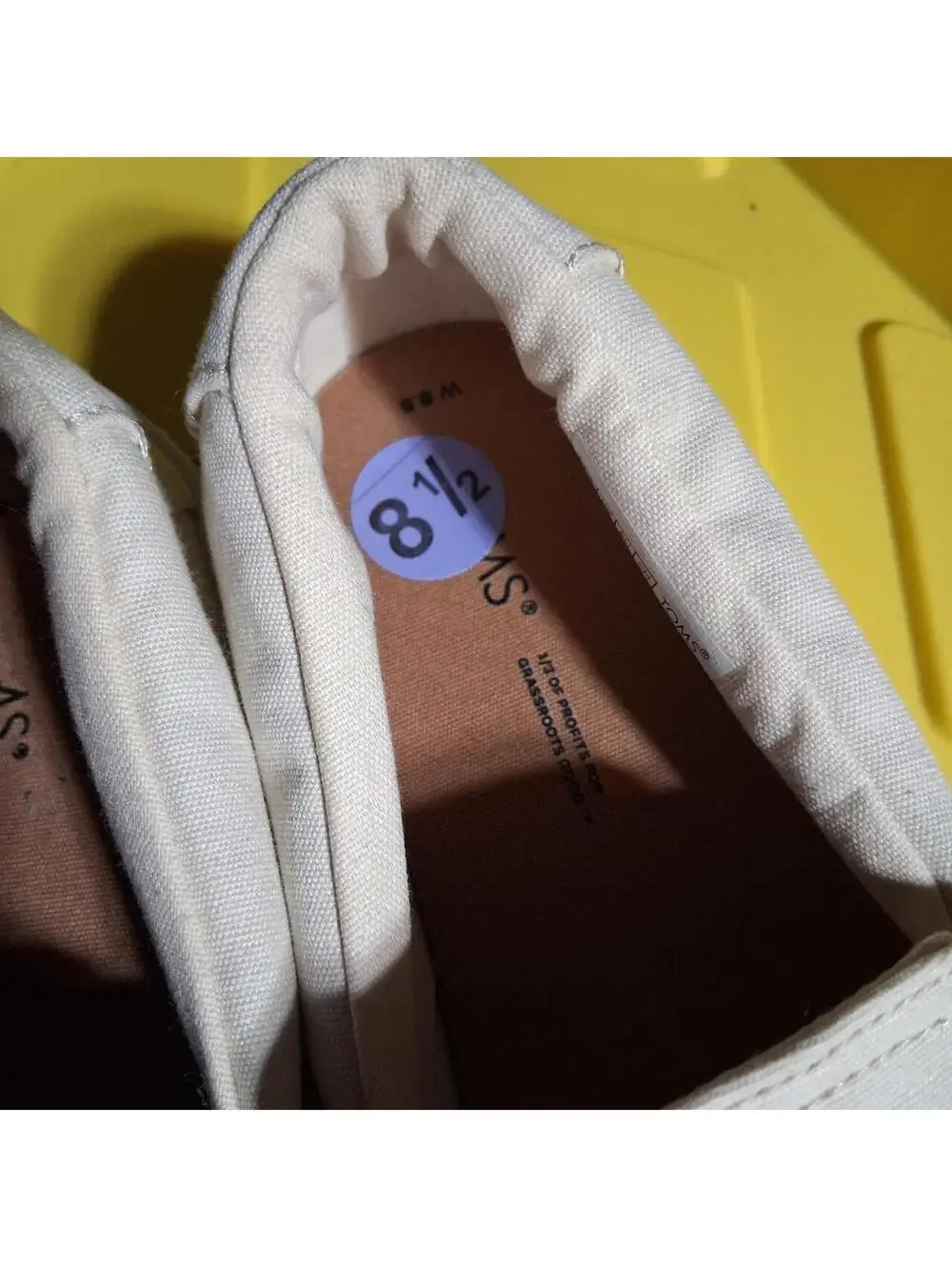 TOMS Women's Cream and Tan Trainer